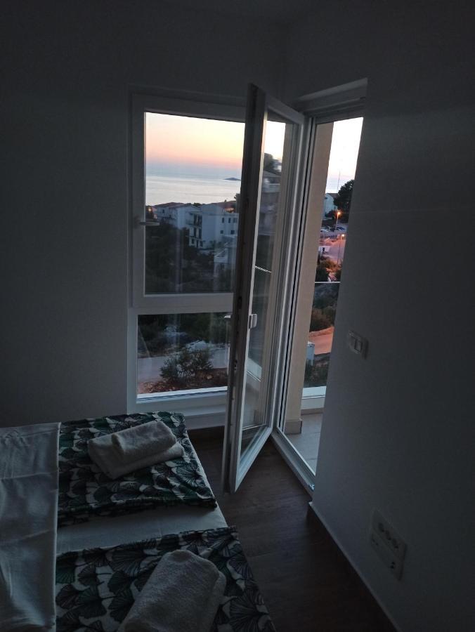 Apartment Bolanca Primosten Bagian luar foto
