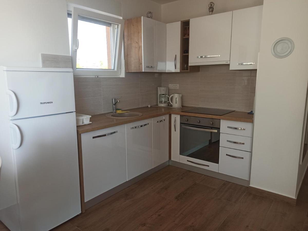 Apartment Bolanca Primosten Bagian luar foto