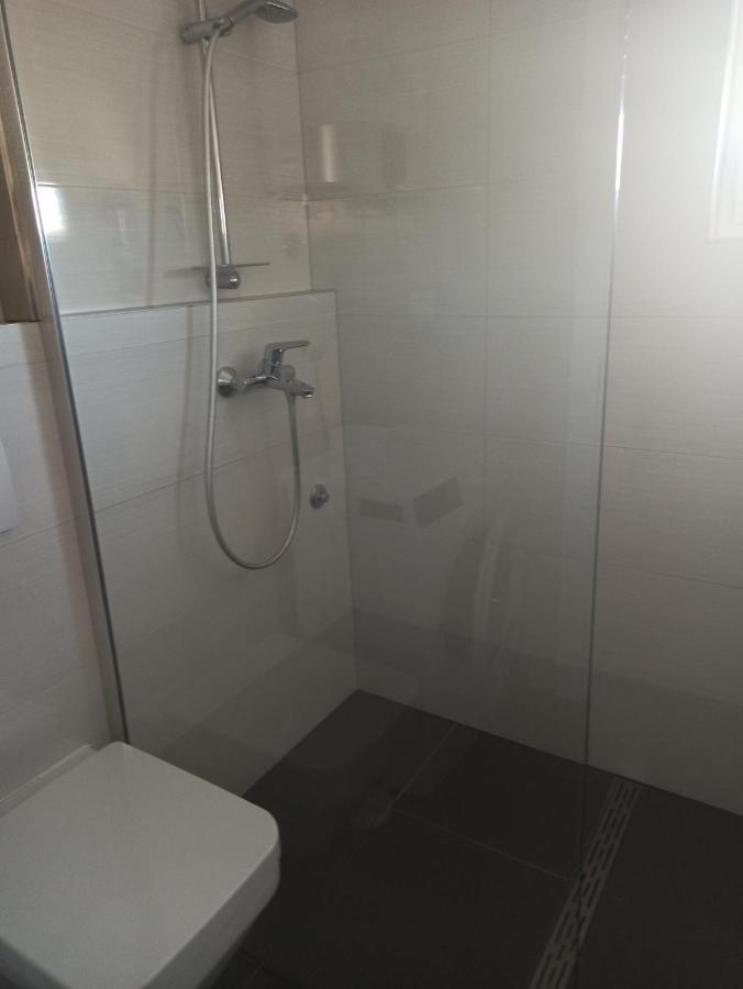 Apartment Bolanca Primosten Bagian luar foto